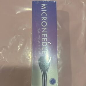 Sephora Microneedle Face Roller System - Purple and White